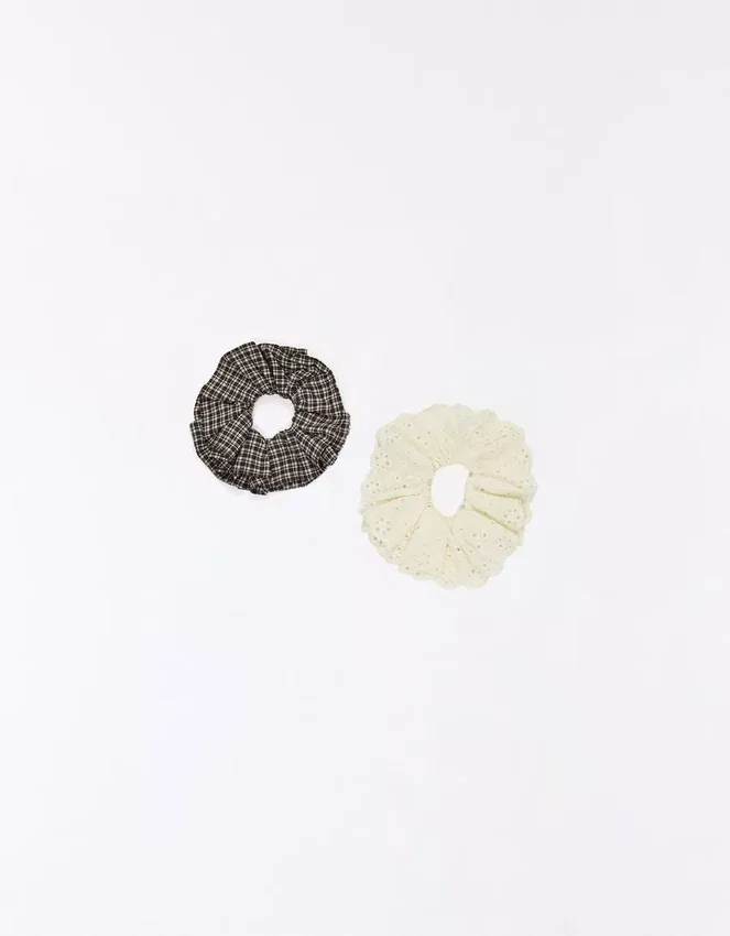 2-Pack of Swiss Embroidery Scrunchies 2-Pack of Swiss Embroidery Scrunchies