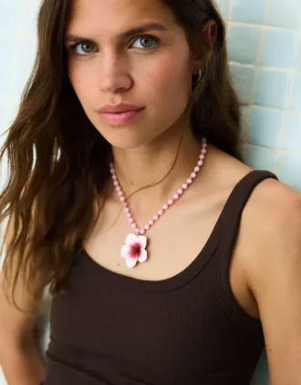 Beaded Necklace with Hibiscus Pendant Beaded Necklace with Hibiscus Pendant