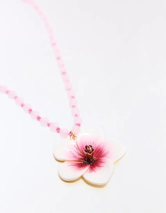 Beaded Necklace with Hibiscus Pendant Beaded Necklace with Hibiscus Pendant