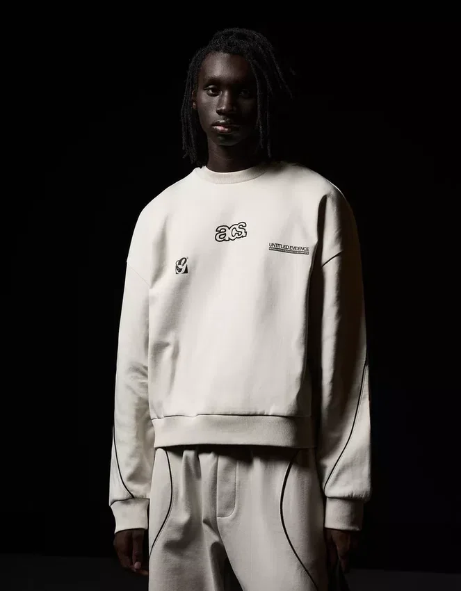 Boxy Fit Embroidered Sweatshirt – Sweatshirts & Hoodies Boxy Fit Embroidered Sweatshirt – Sweatshirts & Hoodies