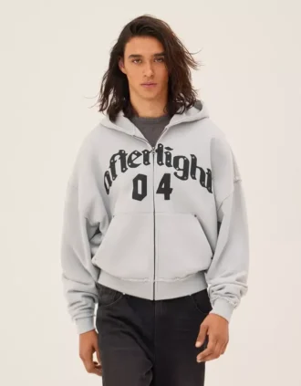 Boxy Fit Zip-Up Sweatshirt with Print – Sweatshirts & Hoodies