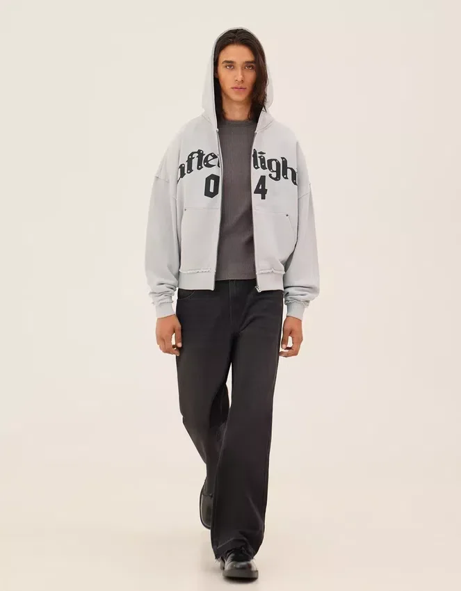 Boxy Fit Zip-Up Sweatshirt with Print – Sweatshirts & Hoodies Boxy Fit Zip-Up Sweatshirt with Print – Sweatshirts & Hoodies