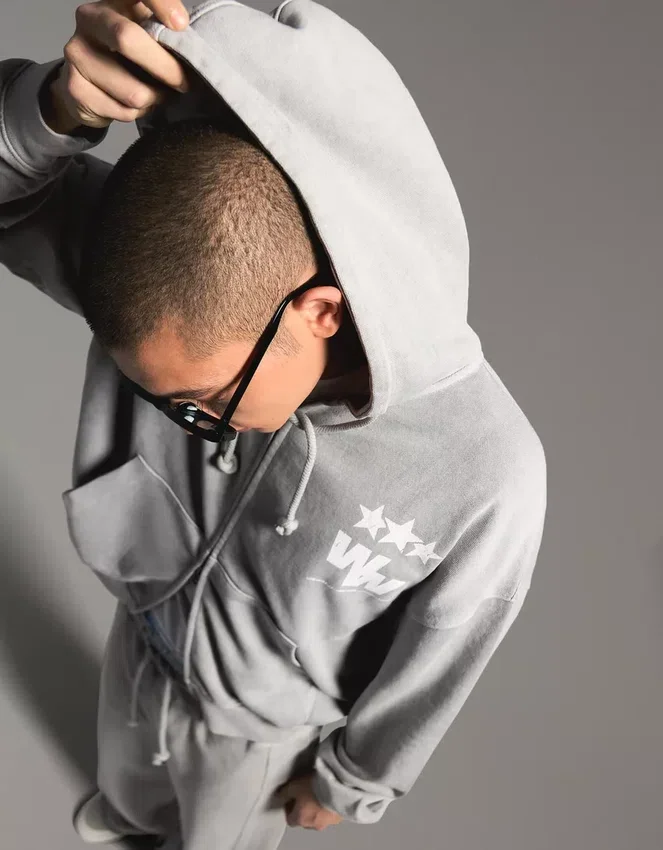 Boxy Fit Zip-Up Sweatshirt with Print – Sweatshirts & Hoodies Boxy Fit Zip-Up Sweatshirt with Print – Sweatshirts & Hoodies