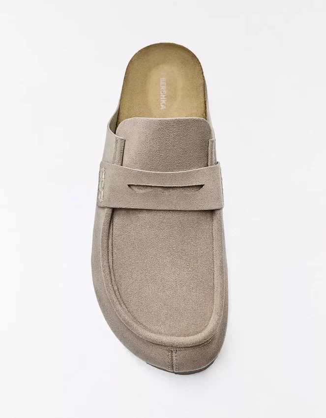 Clog with Mask Detail Clog with Mask Detail