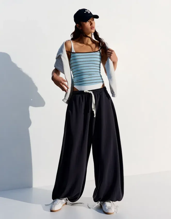 Contrast Striped Strappy Top – Combo Wins % Contrast Striped Strappy Top – Combo Wins %
