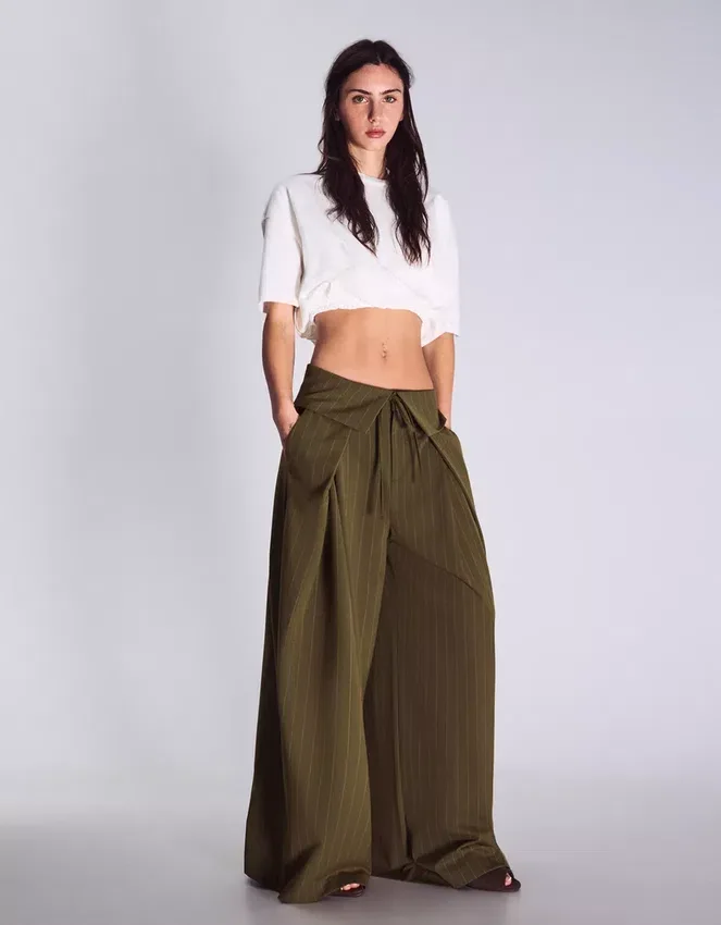 Darted Trousers with Turn-Up Waist Darted Trousers with Turn-Up Waist