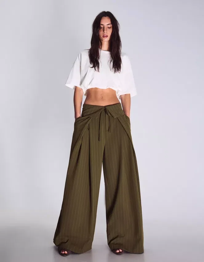 Darted Trousers with Turn-Up Waist Darted Trousers with Turn-Up Waist