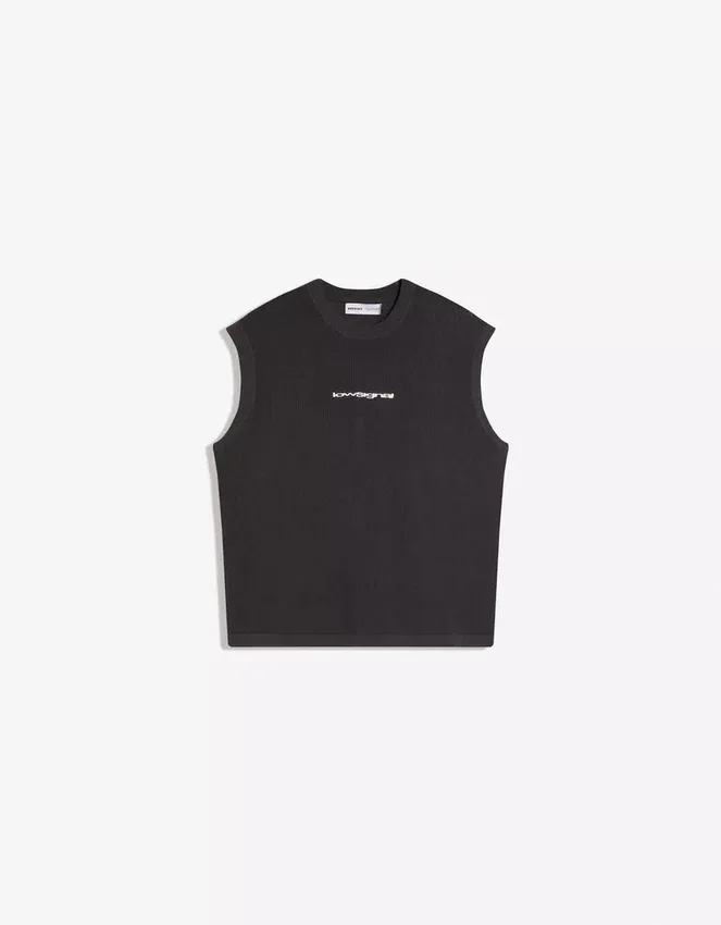 Embroidered Sleeveless T-Shirt Embroidered Sleeveless T-Shirt