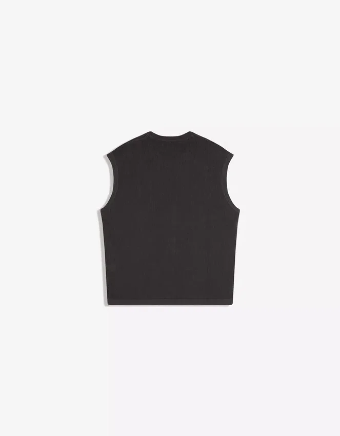 Embroidered Sleeveless T-Shirt Embroidered Sleeveless T-Shirt