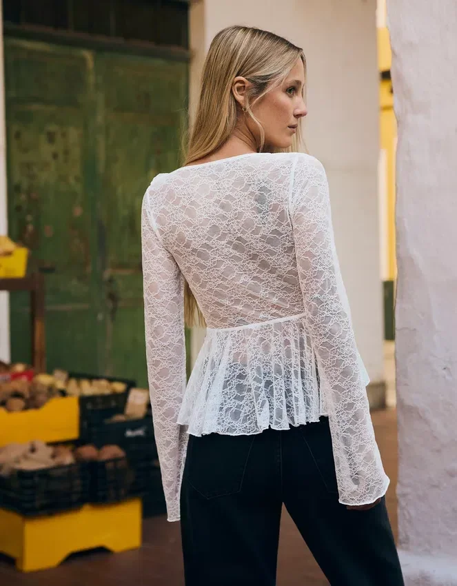 Lace Ruffled T-Shirt – #Bershkastyle – Women Lace Ruffled T-Shirt – #Bershkastyle – Women