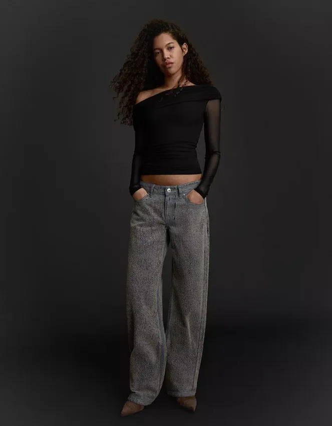 Long Sleeve Asymmetric Tulle T-Shirt Long Sleeve Asymmetric Tulle T-Shirt