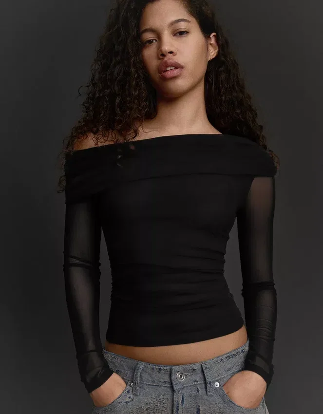 Long Sleeve Asymmetric Tulle T-Shirt Long Sleeve Asymmetric Tulle T-Shirt