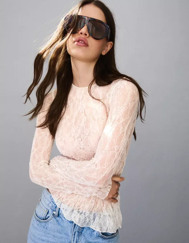 Long Sleeve Ruffled Blonde Lace T-Shirt Long Sleeve Ruffled Blonde Lace T-Shirt