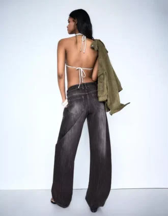 Low-Rise Baggy Barrel Jeans