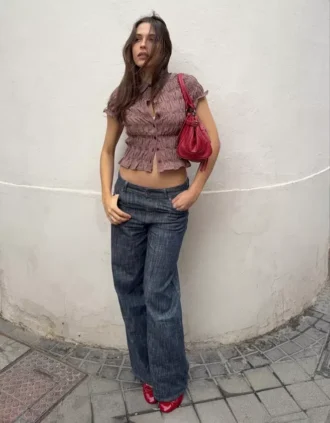 Low-Rise Textured Boyfriend Jeans