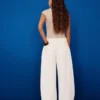 Low-Rise Wide Balloon Fit Jeans