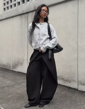 Pleated Trousers with Double Button Pleated Trousers with Double Button
