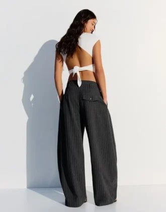 Pleated Trousers with Double Button – Pants – Women