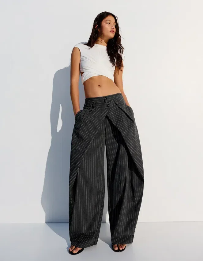 Pleated Trousers with Double Button – Pants – Women Pleated Trousers with Double Button – Pants – Women
