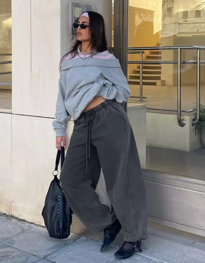 Plush Barrel Trousers with Stoppers Plush Barrel Trousers with Stoppers