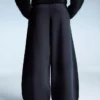Plush Barrel Trousers with Stoppers Plush Barrel Trousers with Stoppers