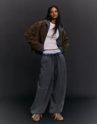 Plush Barrel Trousers with Stoppers – Pants Plush Barrel Trousers with Stoppers – Pants