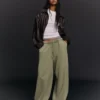 Plush Barrel Trousers with Stoppers – Pants
