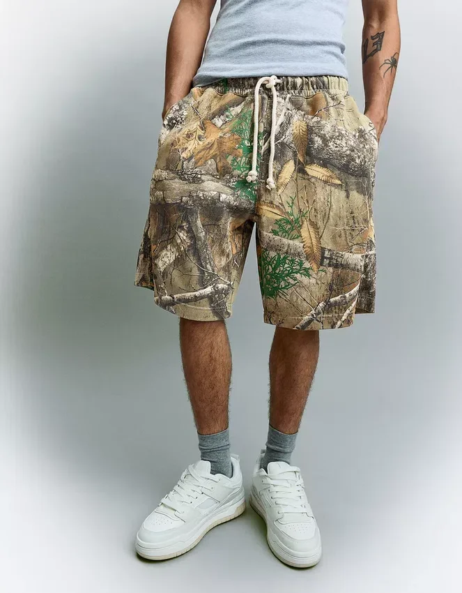 Printed Boxy Fit Bermuda Shorts – Shorts and Jorts – Men Printed Boxy Fit Bermuda Shorts – Shorts and Jorts – Men