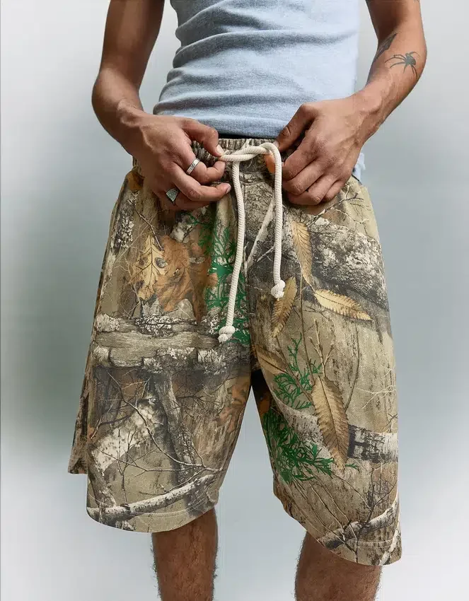 Printed Boxy Fit Bermuda Shorts – Shorts and Jorts – Men Printed Boxy Fit Bermuda Shorts – Shorts and Jorts – Men