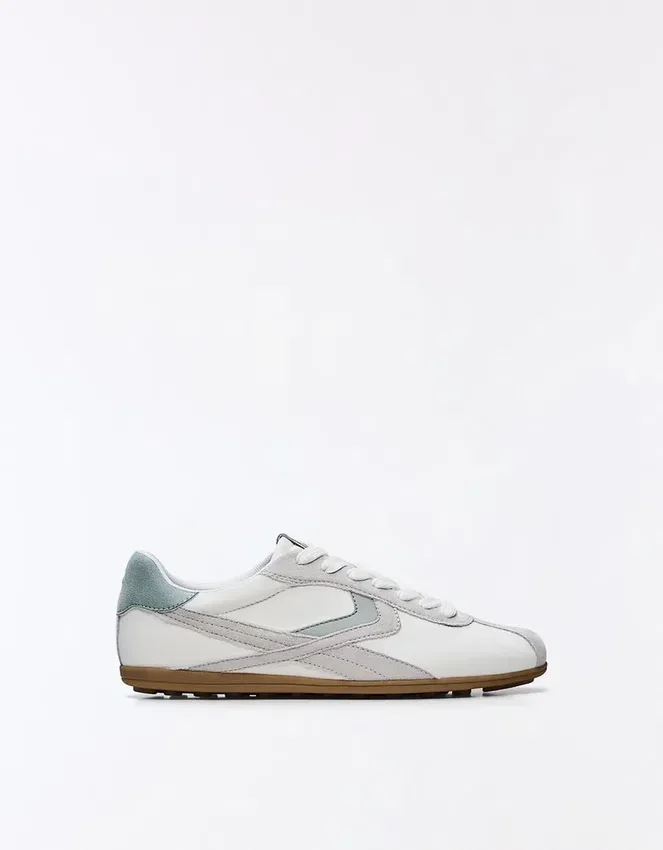 Retro Sneakers with Thin Sole Retro Sneakers with Thin Sole