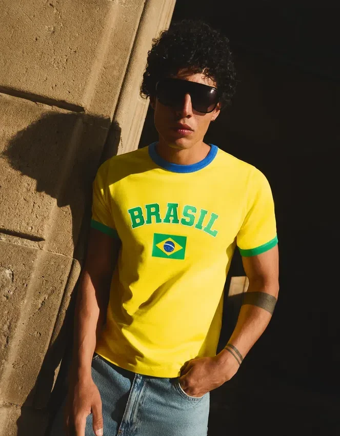 Slim Fit Print T-Shirt Slim Fit Print T-Shirt