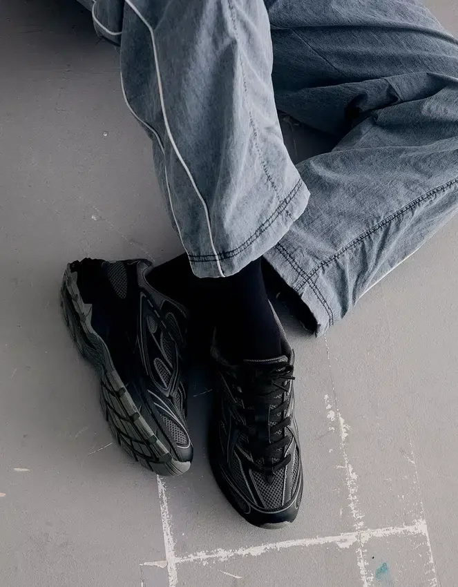 Voluminous Sole Sneakers Voluminous Sole Sneakers
