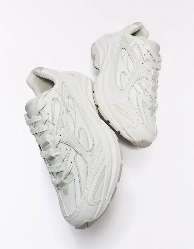 Voluminous Sole Sneakers Voluminous Sole Sneakers