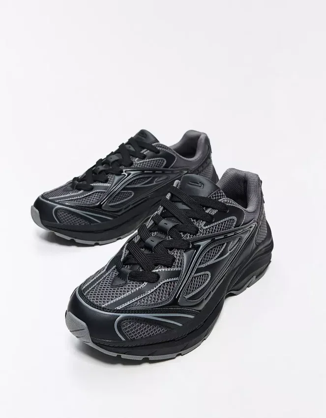 Voluminous Sole Sneakers Voluminous Sole Sneakers