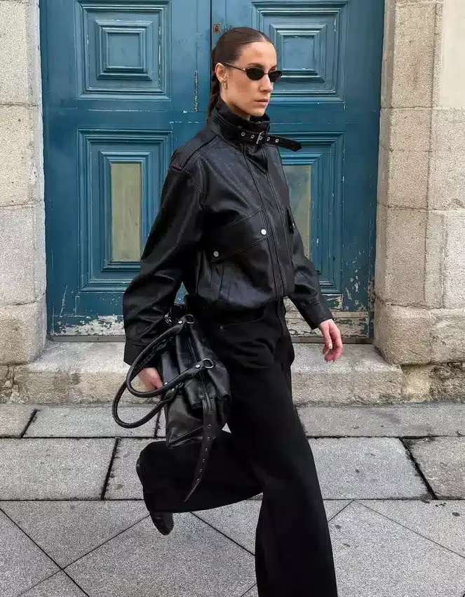 Wide-Leg Jeans Wide-Leg Jeans