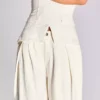 Wide-Leg Low-Rise Darted Jeans Wide-Leg Low-Rise Darted Jeans