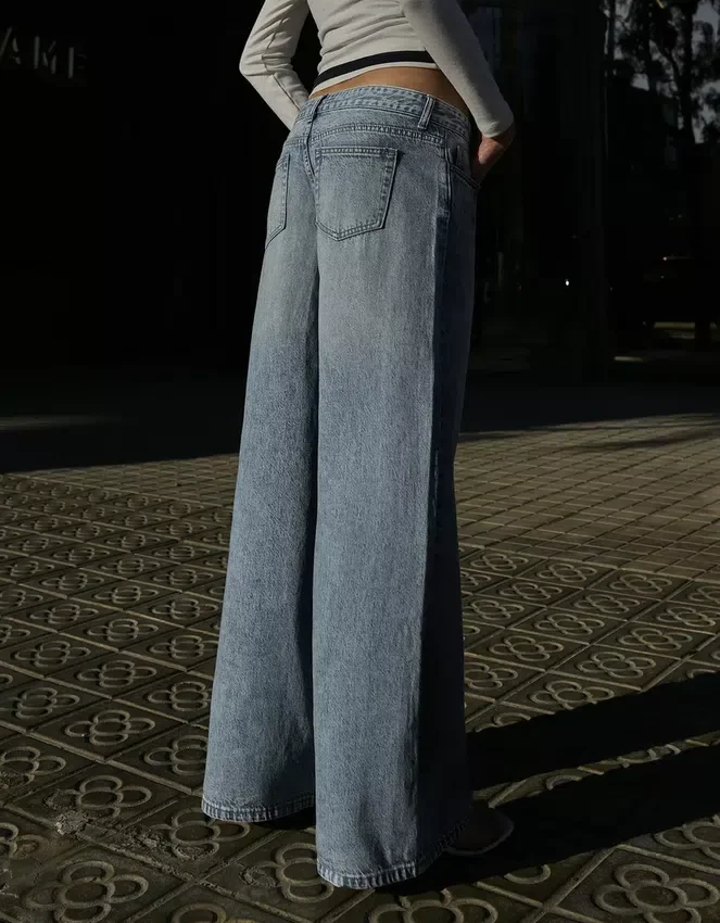 Wide-Leg Low-Rise Jeans – Pants Wide-Leg Low-Rise Jeans – Pants